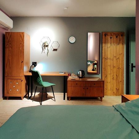 Piro'S Cozy Rooms - City Centre Korce Eksteriør billede