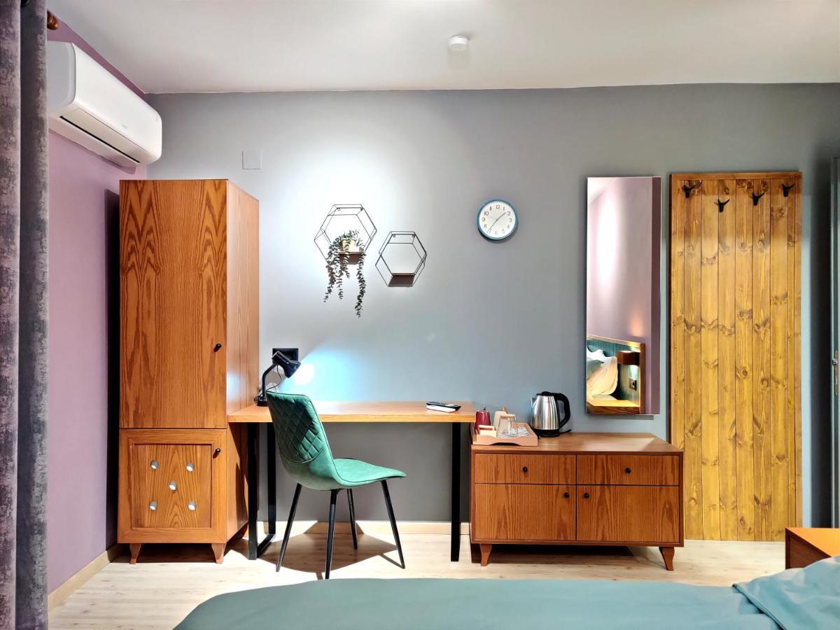 Piro'S Cozy Rooms - City Centre Korce Eksteriør billede