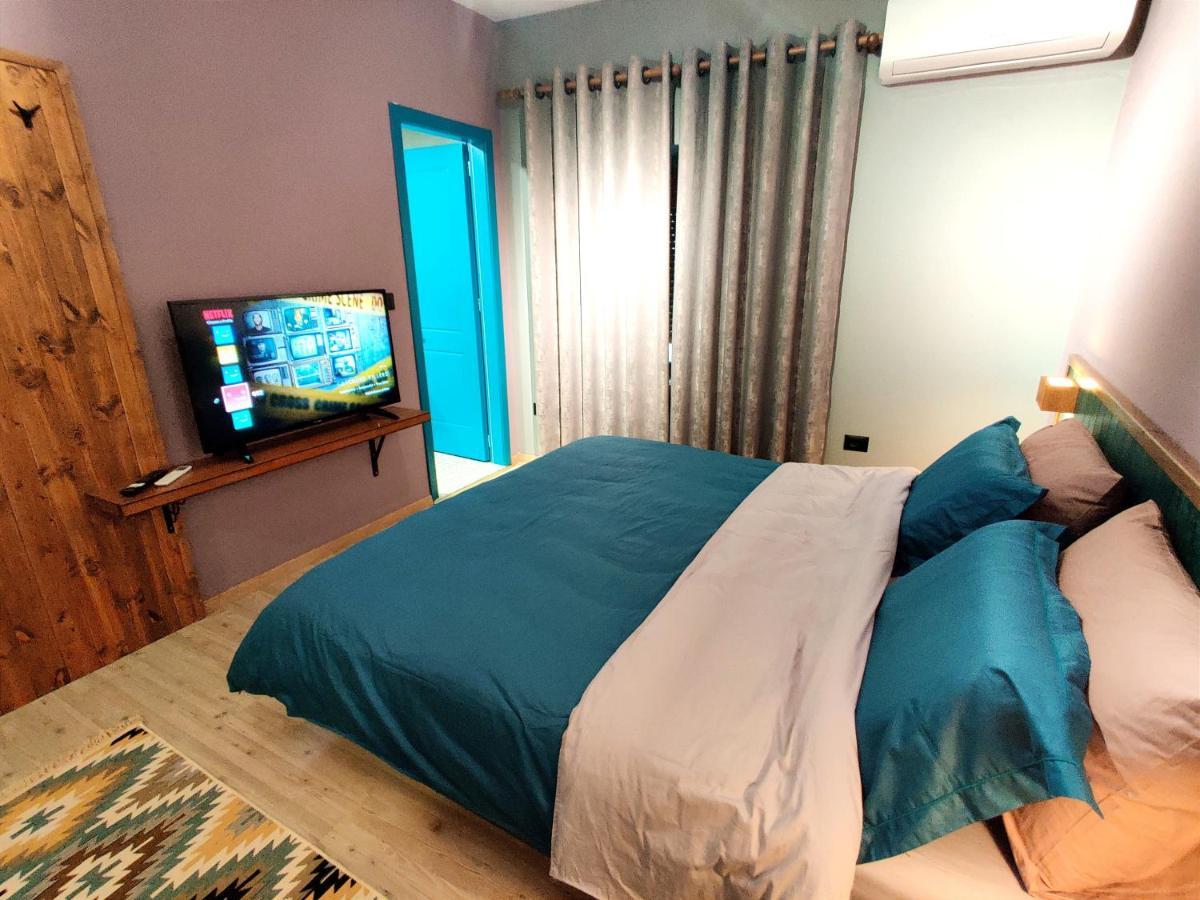 Piro'S Cozy Rooms - City Centre Korce Eksteriør billede