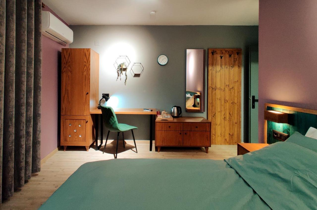 Piro'S Cozy Rooms - City Centre Korce Eksteriør billede