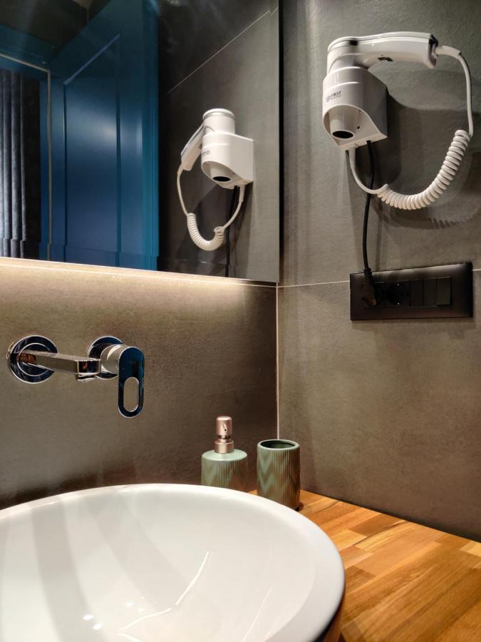 Piro'S Cozy Rooms - City Centre Korce Eksteriør billede